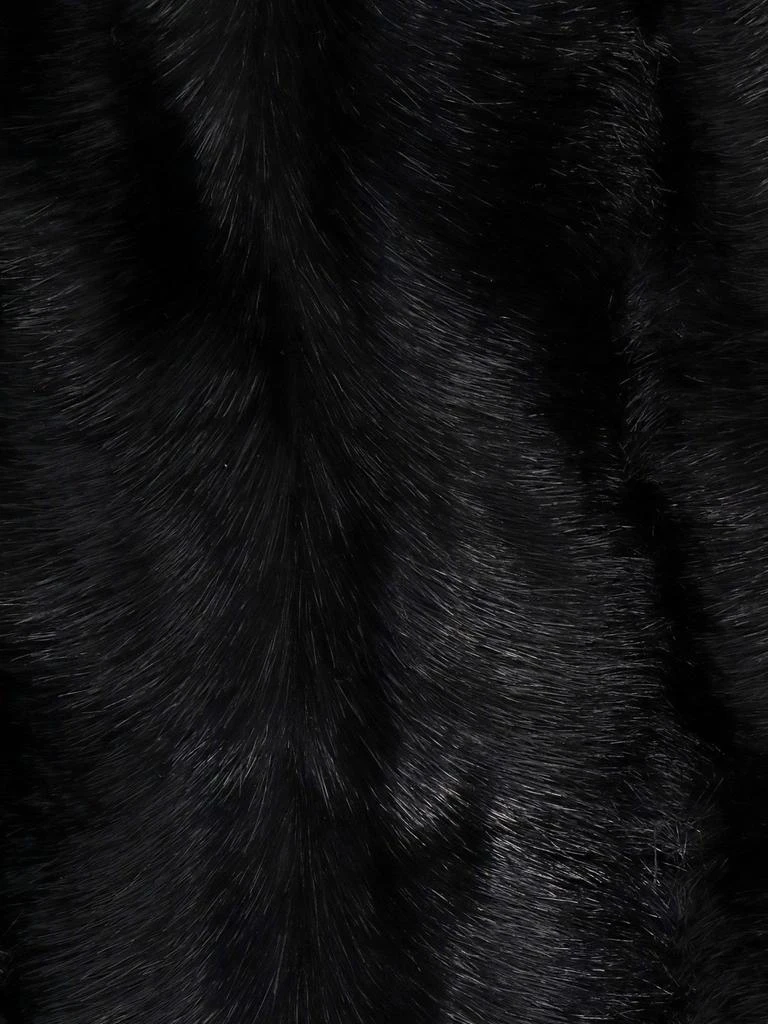 商品Burberry|Burberry Hooded Wraparound Style Faux-Fur Scarf,价格¥3392,第3张图片详细描述