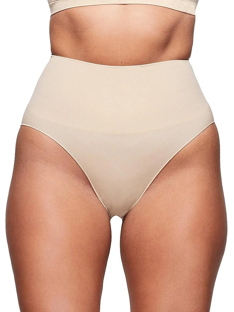 商品SKIMS|Core Strong High-Waisted Brief,价格¥180,第3张图片详细描述