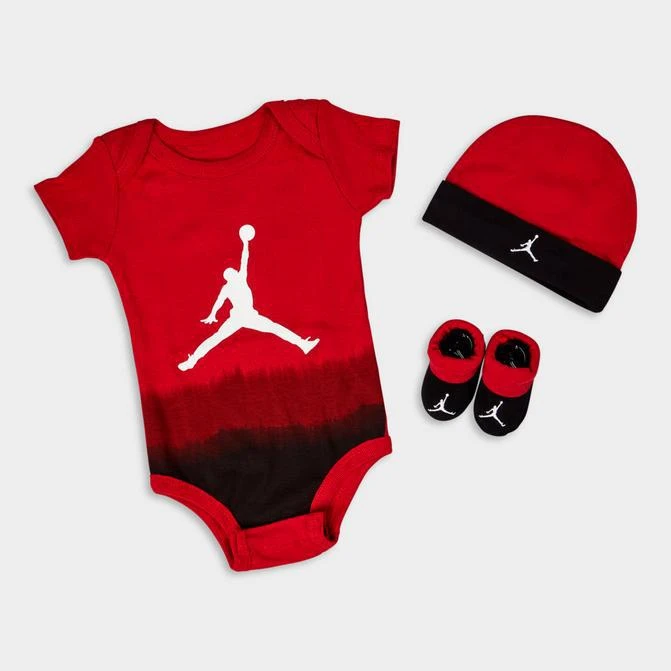 商品Jordan|Infant Jordan Ombre Bodysuit, Cap and Booties Gift Box Set,价格¥60,第1张图片