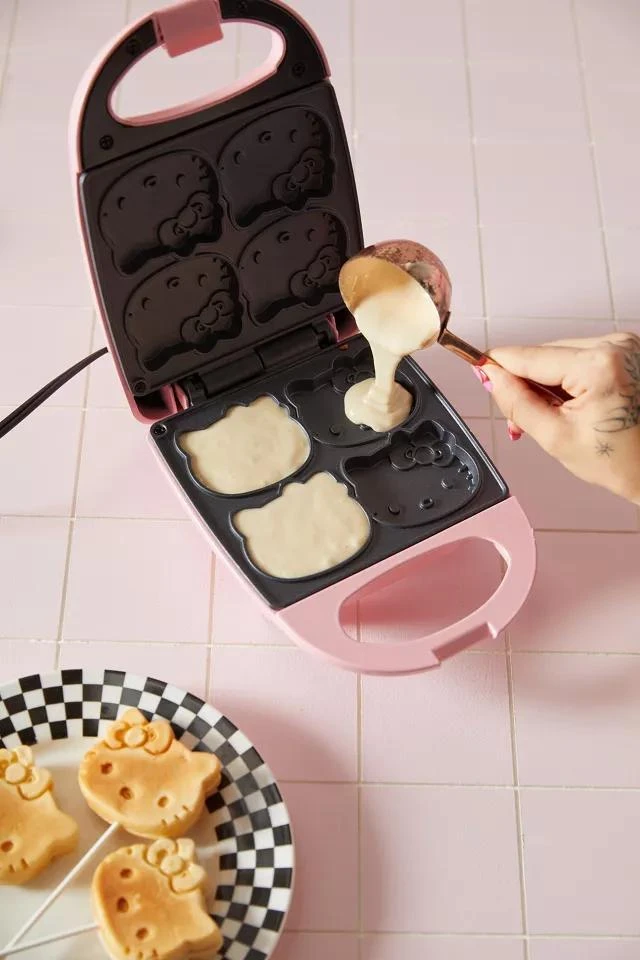 商品Urban Outfitters|Hello Kitty Cake Pop Maker,价格¥225,第2张图片详细描述