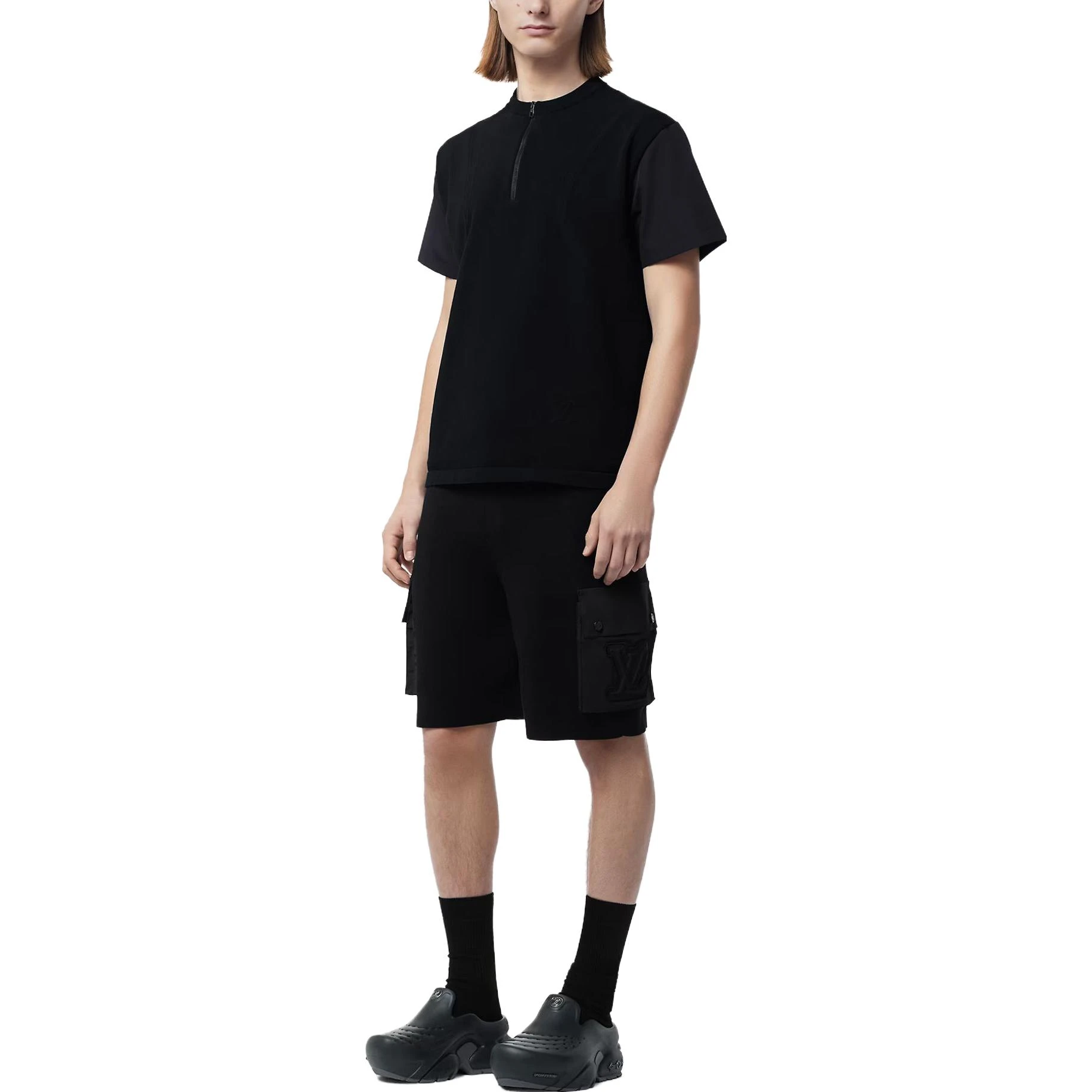 商品[国内直发] Louis Vuitton|FW23 纯色半拉链圆领短袖T恤 男款 黑色,价格¥8559,第3张图片详细描述
