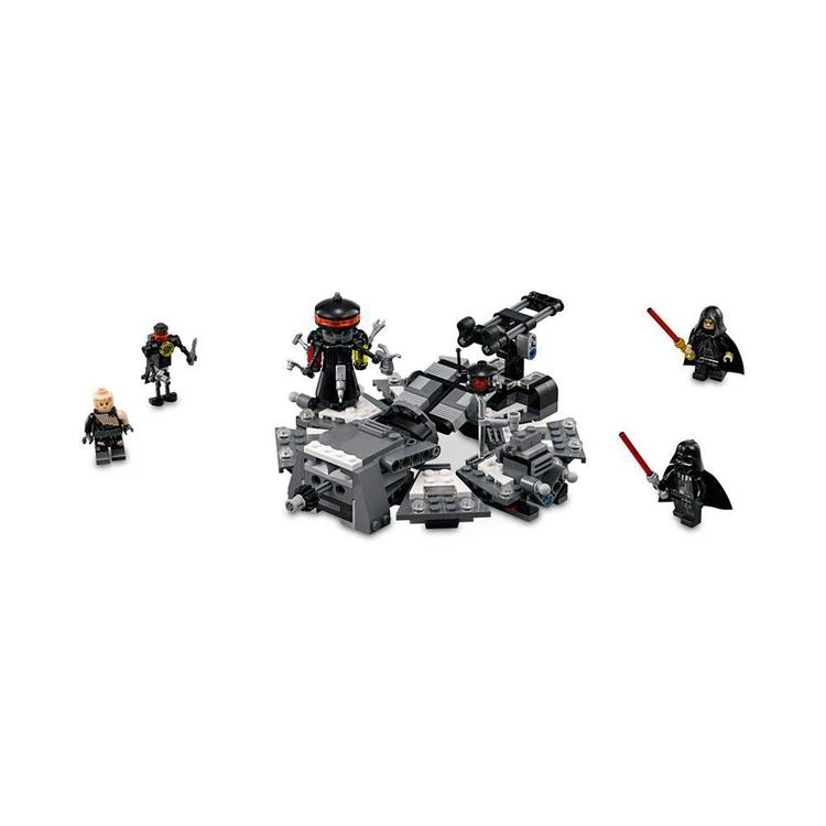商品LEGO|282-Pc. Star Wars Darth Vader™ Transformation,价格¥187,第4张图片详细描述