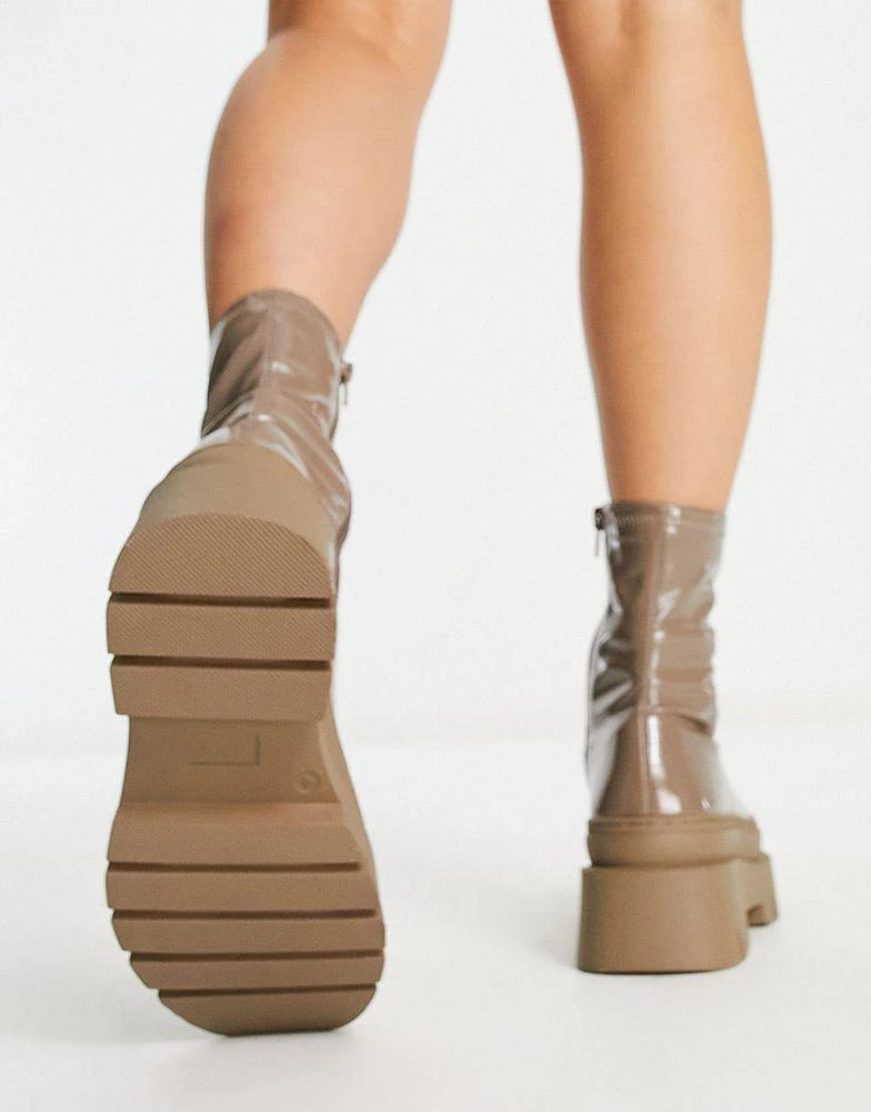 商品ASOS|ASOS DESIGN Atlas chunky sock boots in taupe patent,价格¥125,第2张图片详细描述