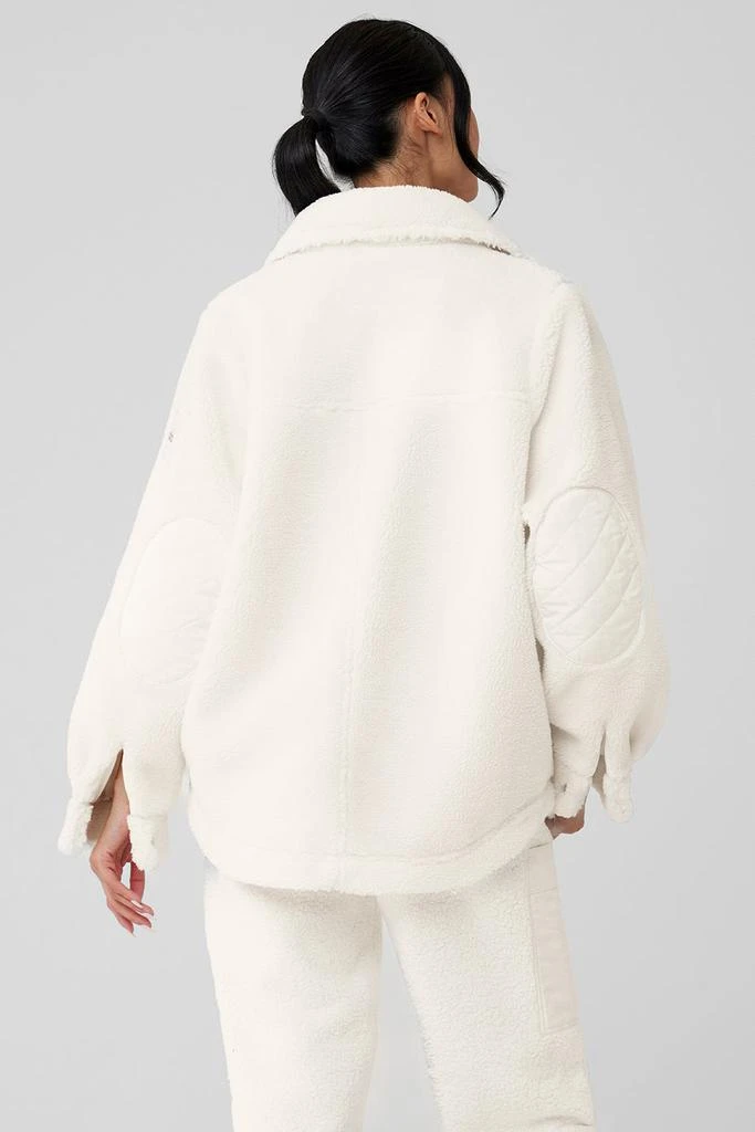 商品Alo|Sherpa Edge Shacket - Ivory,价格¥1691,第2张图片详细描述