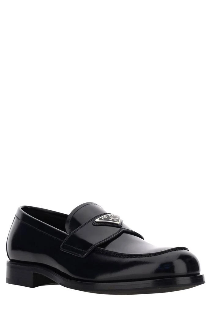 商品Prada|Prada Logo Plaque Slip-On Loafers,价格¥7823,第2张图片详细描述