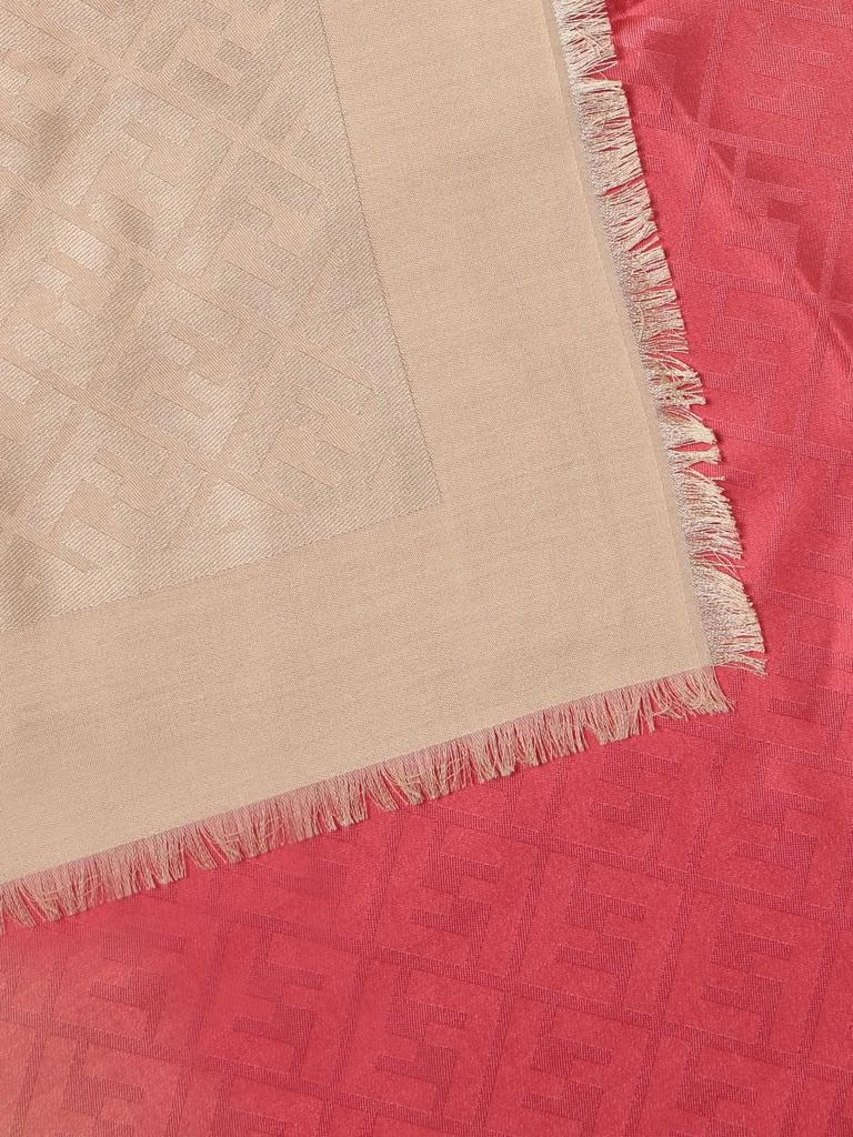 商品Fendi|Fendi scarf in silk blend with jacquard FF monogram,价格¥5010,第3张图片详细描述