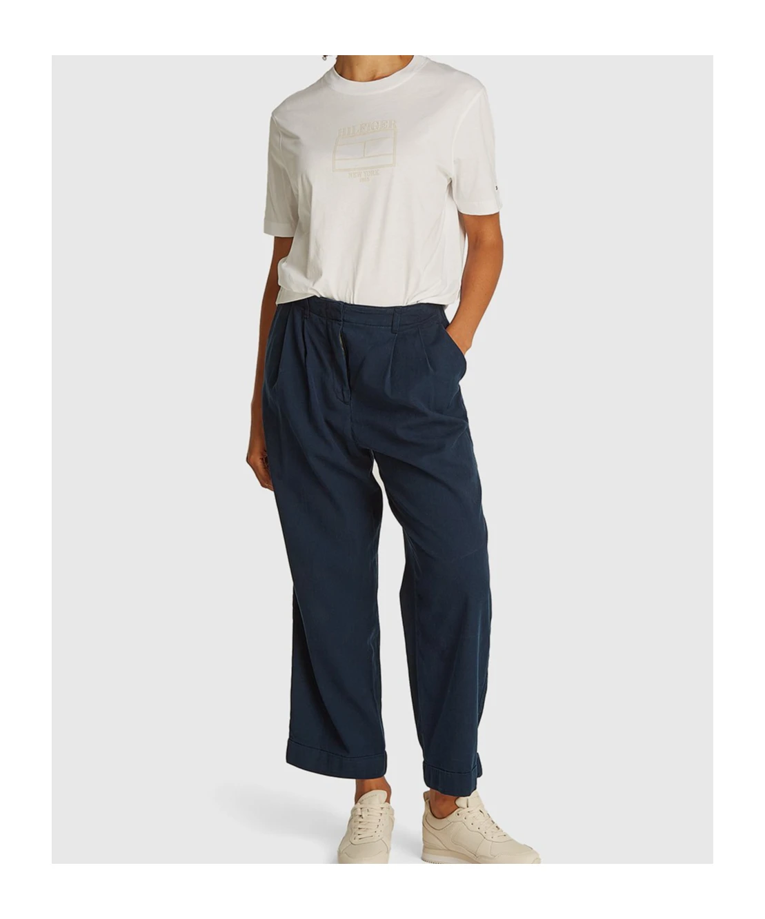 商品Tommy Hilfiger|Tommy Hilfiger 女士T恤 WW0WW45525YCF 白色,价格¥607,第4张图片详细描述