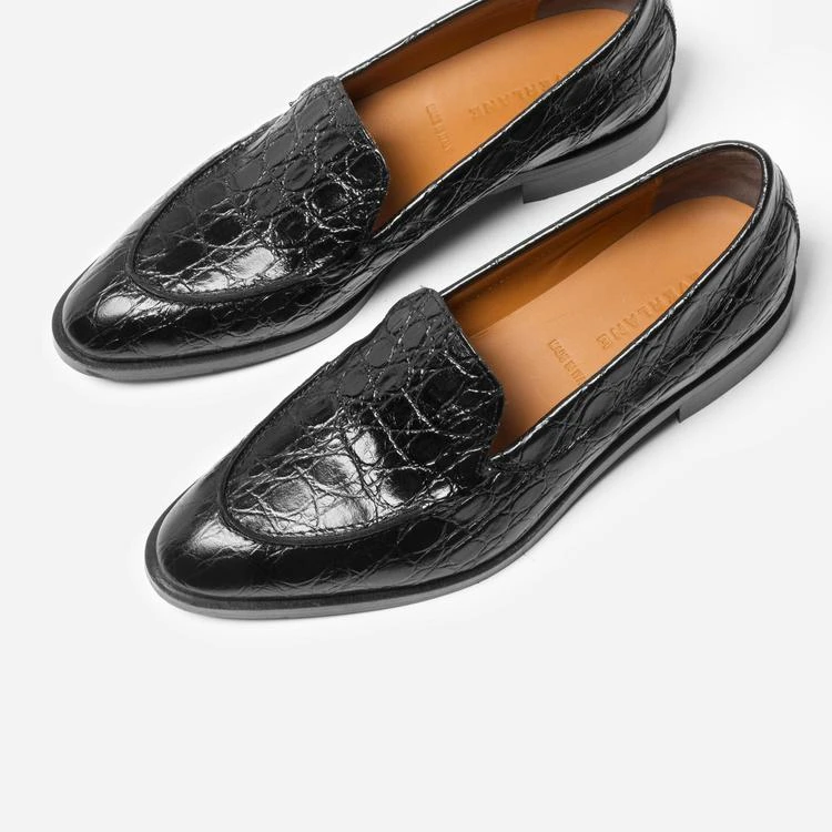 商品Everlane|鳄鱼纹摩登乐福鞋,价格¥1334,第4张图片详细描述