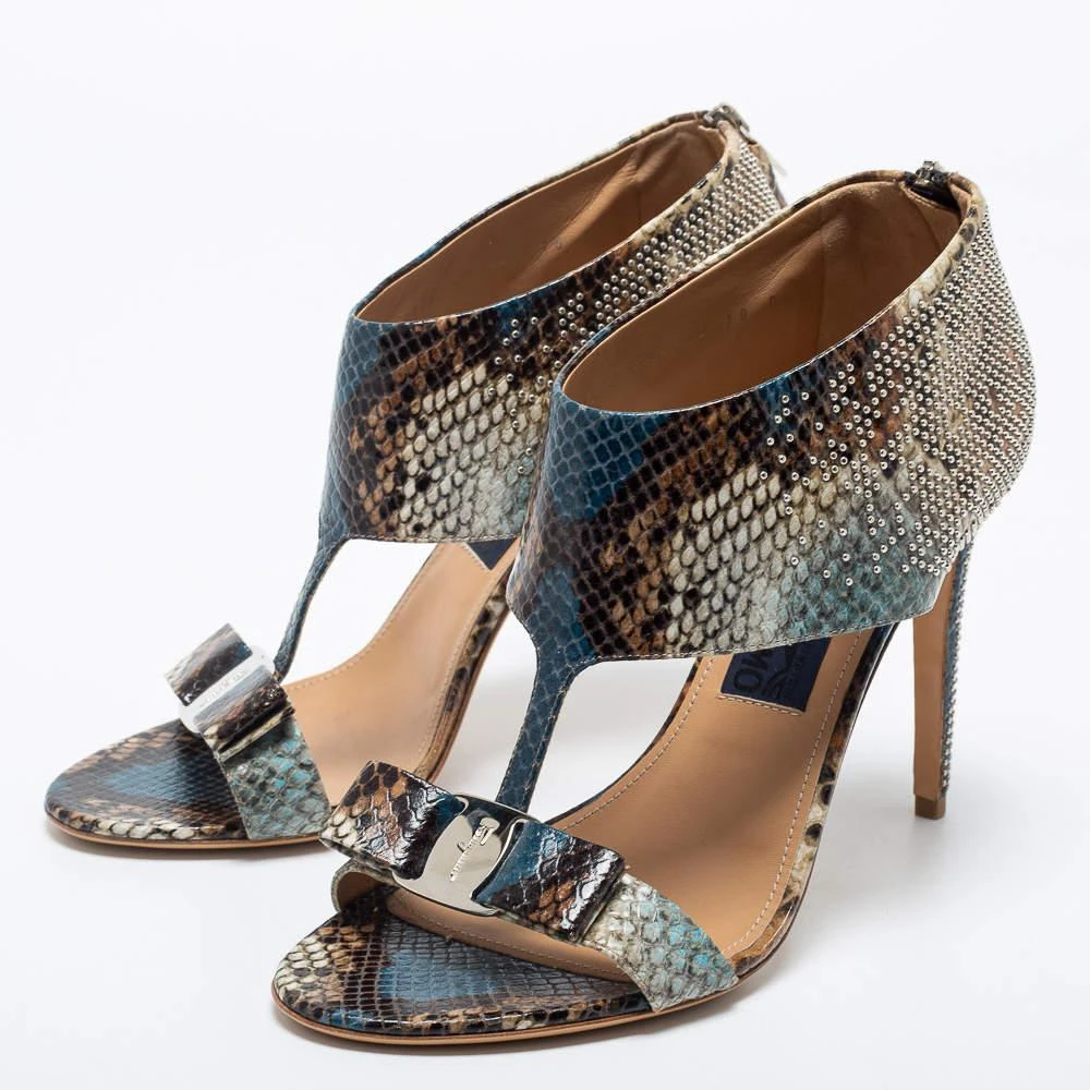 商品Salvatore Ferragamo|Salvatore Ferragamo Multicolor Python Embossed Leather Studded Pellas Ankle Strap Sandals Size 40.5,价格¥3550,第2张图片详细描述