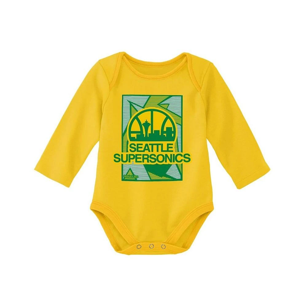 商品Mitchell & Ness|Newborn and Infant Boys and Girls Green, Gold Seattle SuperSonics 3-Piece Hardwood Classics Bodysuits and Cuffed Knit Hat Set,价格¥299,第4张图片详细描述