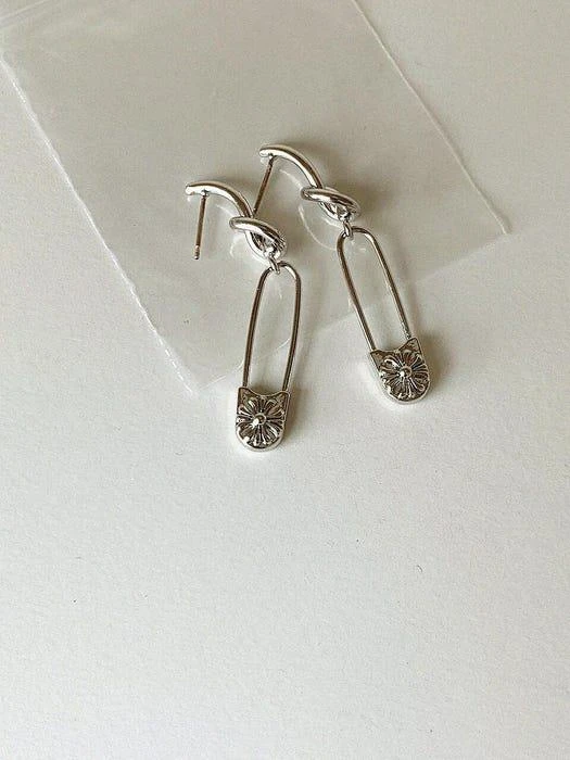 商品nuavo|Slip Strap Earrings Silver,价格¥485,第1张图片