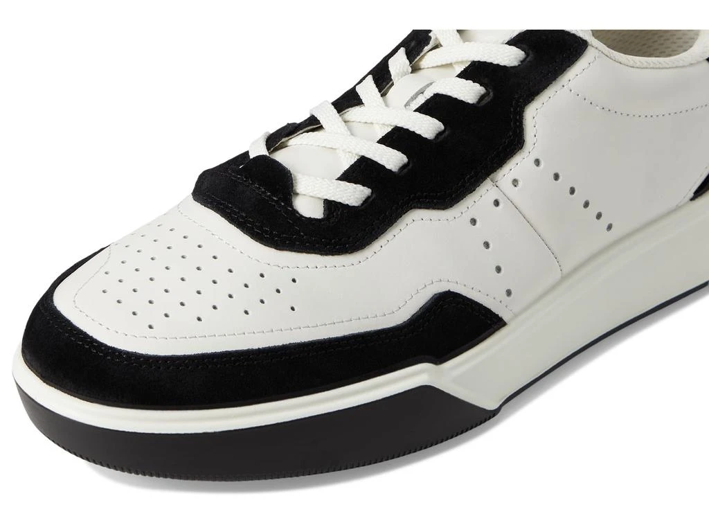 Street Court Lace Sneaker 商品