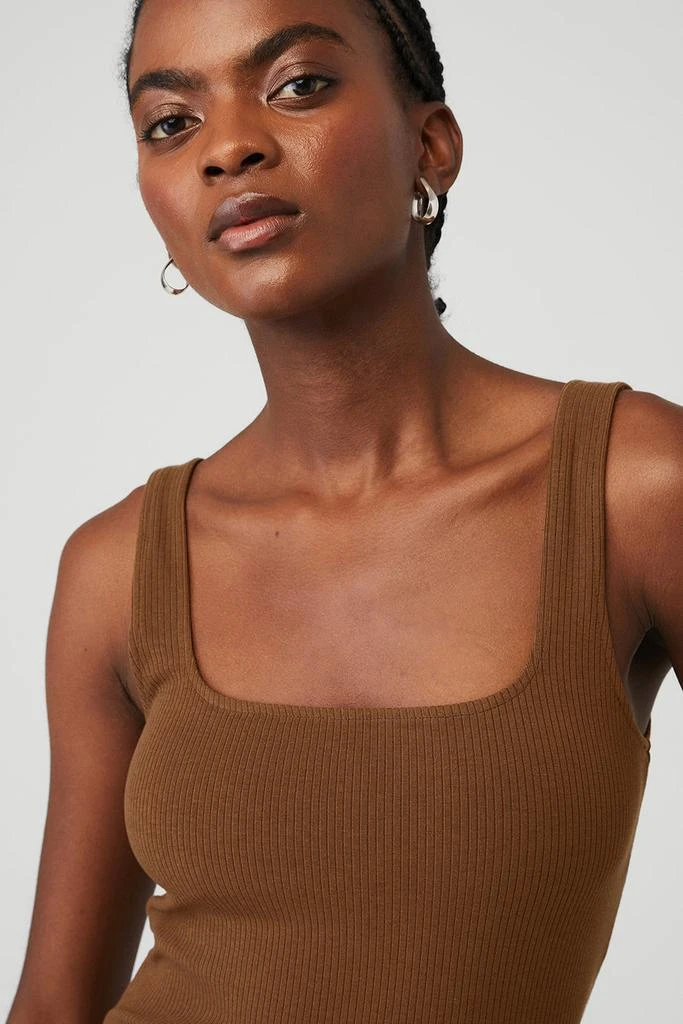 商品Alo|Ribbed Minimalist Tank - Cinnamon Brown,价格¥452,第4张图片详细描述