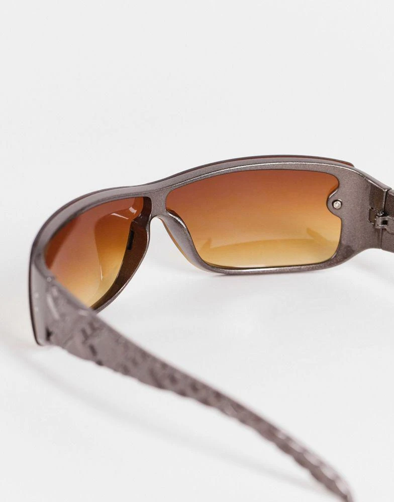 商品ASOS|ASOS DESIGN frame quilted temple sunglasses in brown,价格¥82,第2张图片详细描述
