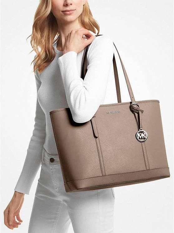 商品Michael Kors|Jet Set Travel Large Saffiano Leather Tote Bag,价格¥726,第3张图片详细描述