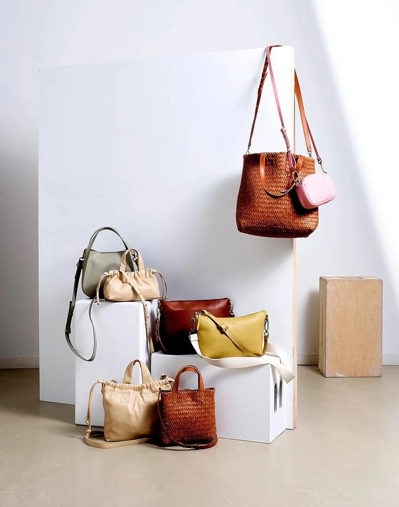 商品Madewell|The Medium Transport Tote: Woven Leather Edition,价格¥1069,第3张图片详细描述