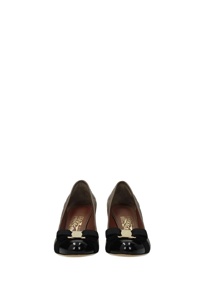 商品Salvatore Ferragamo|Pumps carla Leather Gray Cumin,价格¥1927,第3张图片详细描述