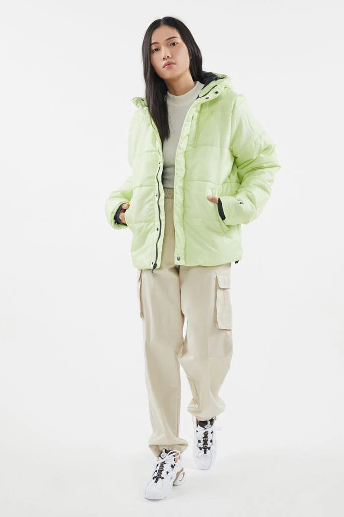 商品CHAMPION|Champion UO Exclusive Ripstop Hooded Puffer Coat 女款独家外套,价格¥454,第3张图片详细描述