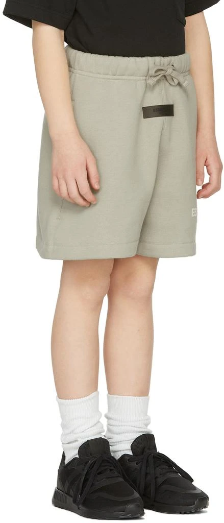 商品Essentials|儿童绿色抓绒徽标短裤,价格¥348,第3张图片详细描述