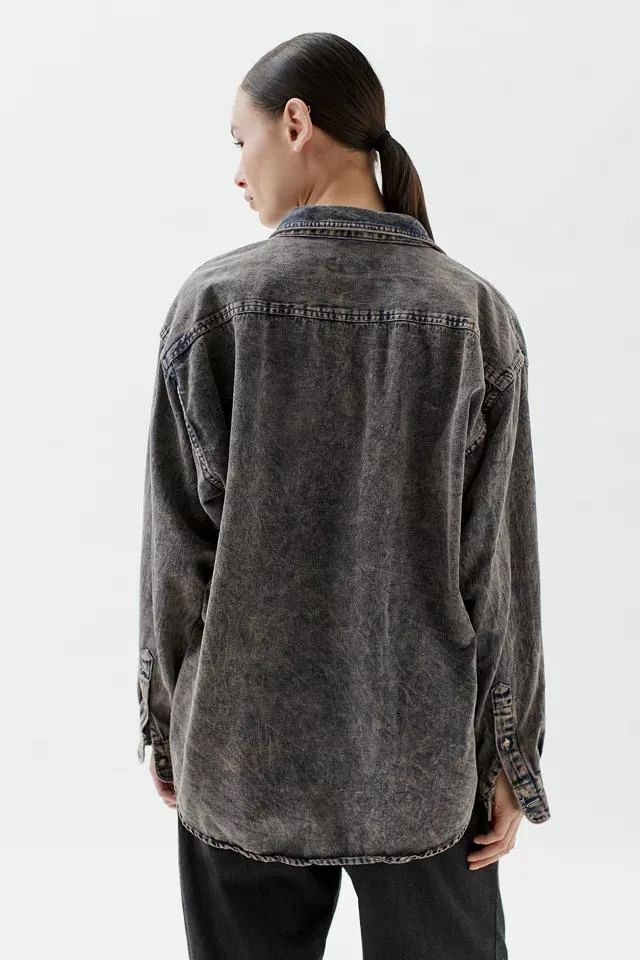 商品Urban Renewal|Urban Renewal Remade Acid Wash Denim Shirt,价格¥224,第3张图片详细描述