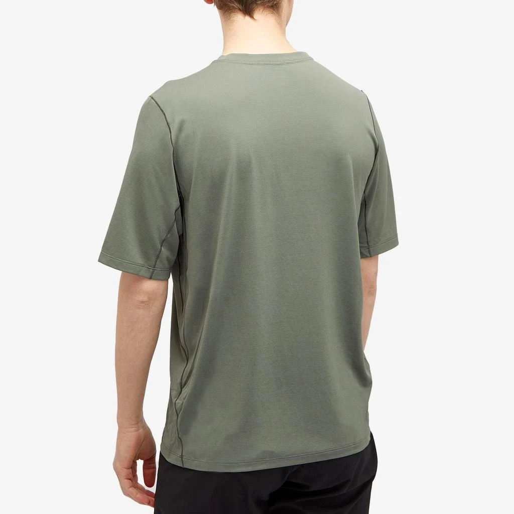 商品Arc'teryx|Arc'teryx Cormac T-Shirt,价格¥599,第3张图片详细描述