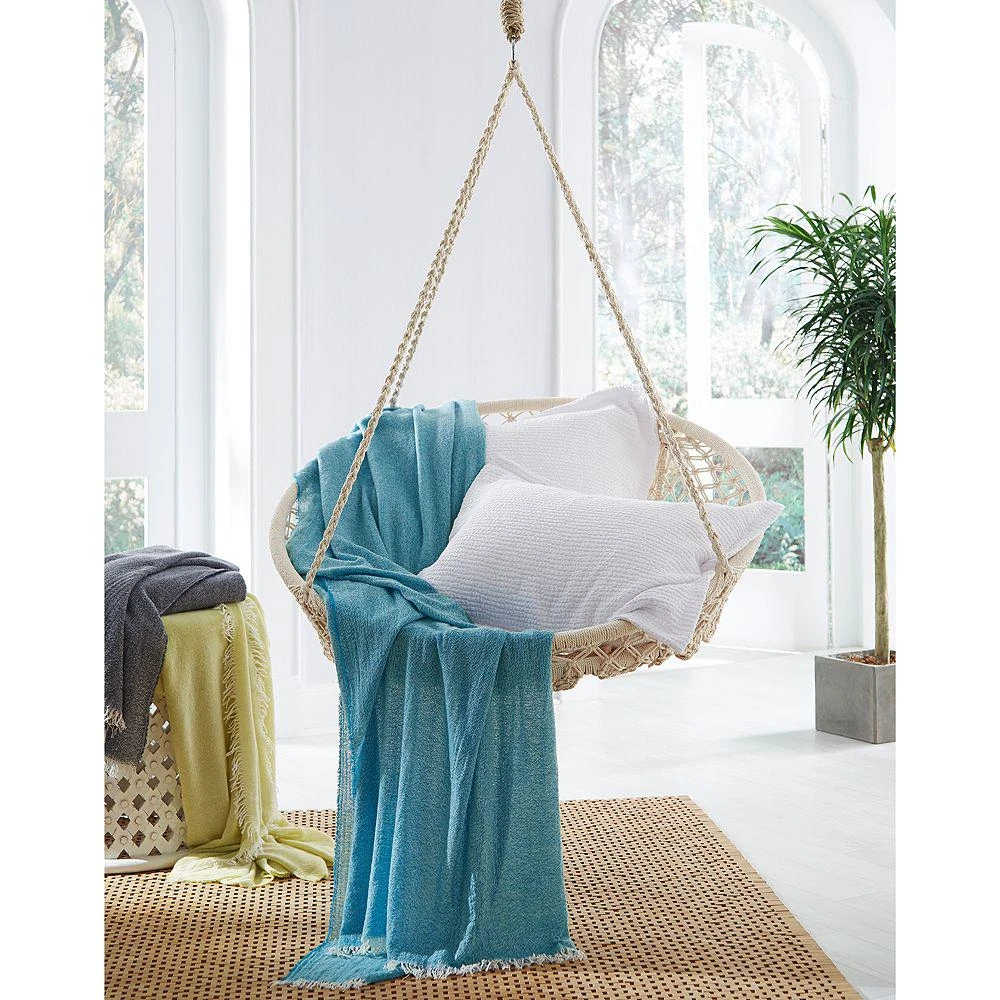 Ciarra Throw 商品