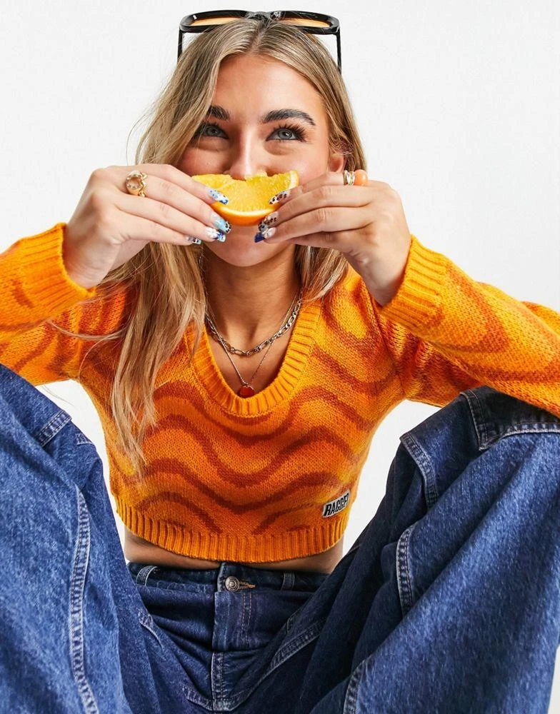 商品The Ragged Priest|The Ragged Priest scoop neck cropped jumper in orange wavy knit,价格¥402,第2张图片详细描述