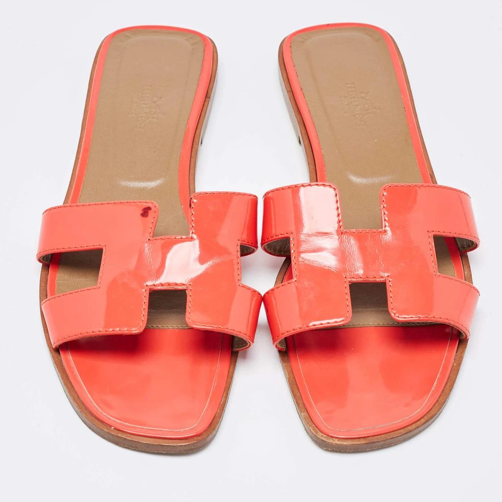 商品[二手商品] Hermes|Hermes Red Patent Leather Oran Flat Slides Size 38,价格¥3585,第3张图片详细描述