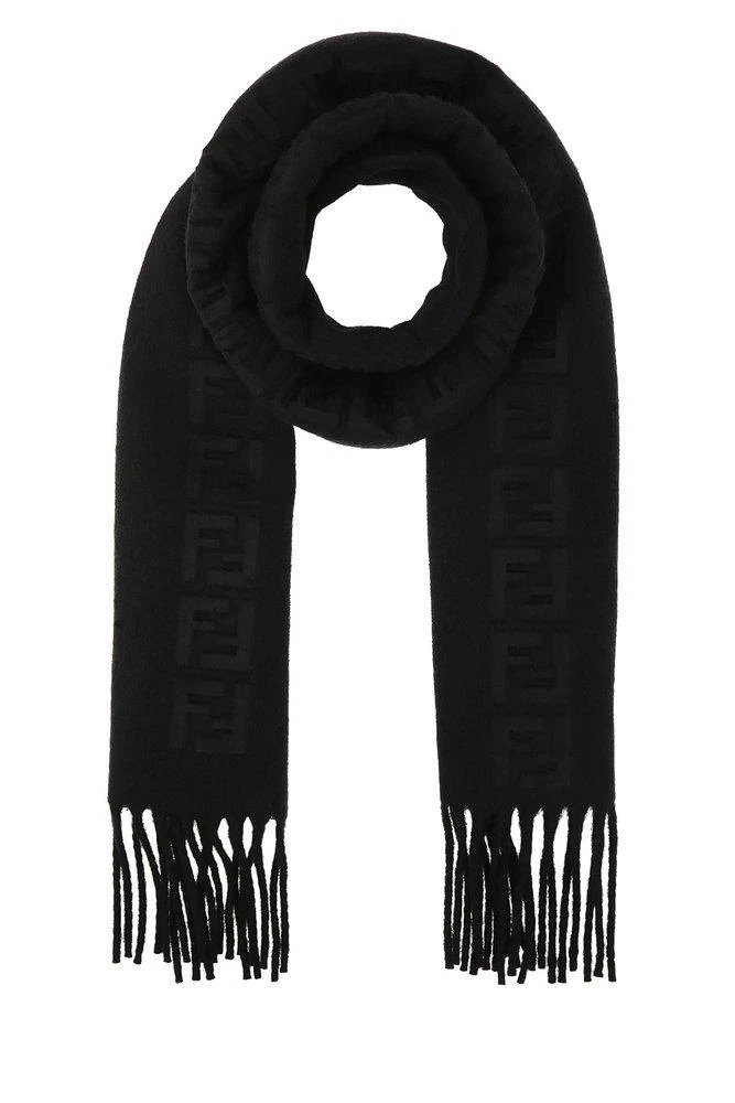 商品Fendi|Fendi Logo Embossed Fringed Scarf,价格¥5975,第1张图片