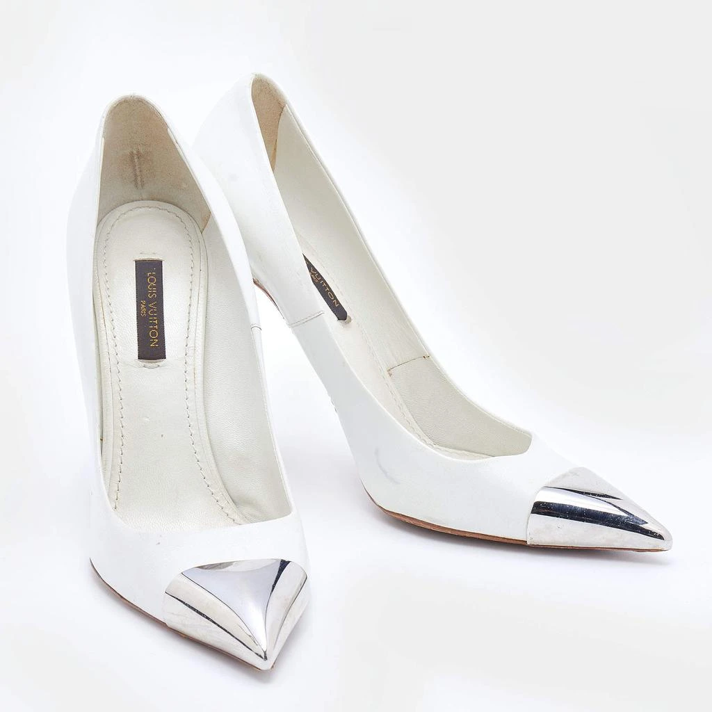 商品[二手商品] Louis Vuitton|Louis Vuitton White Leather Metal Cap Pointed Toe Pumps Size 36.5,价格¥1562,第4张图片详细描述