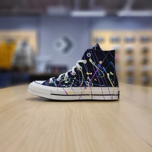 商品【预售商品15天发货】 Converse|【韩国直邮|包邮包税】匡威 CHUNK TAYLOR 70 PAINTER 黑色 高腰 运动鞋 CHUCK 70 HI 黑色/HYPER MAGENTA/EGRET 170801C,价格¥617,第1张图片