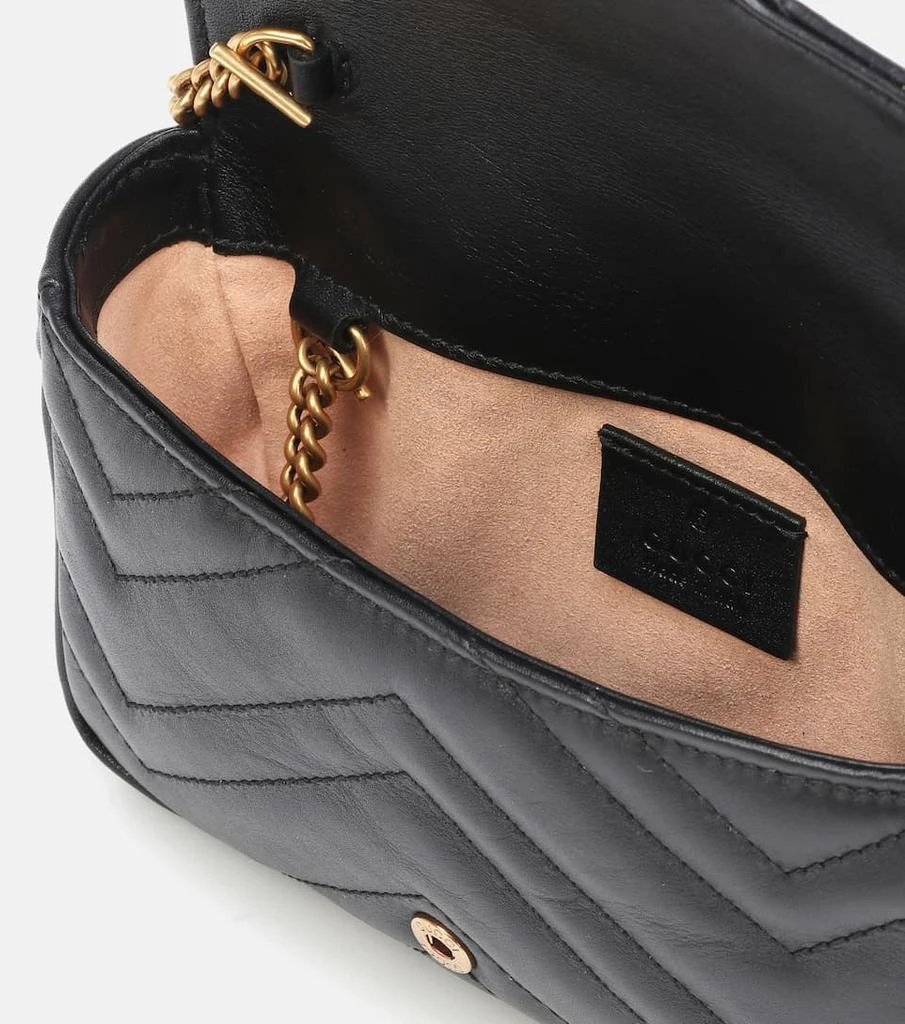 商品Gucci|GG Marmont 超迷你链条斜挎包,价格¥8349,第3张图片详细描述