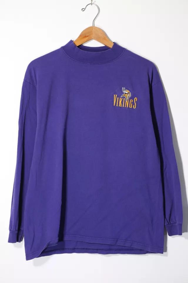 商品Urban Outfitters|Vintage NFL Minnesota Vikings Embroidered Mock Turtle Neck Long Sleeve T-shirt,价格¥743,第3张图片详细描述