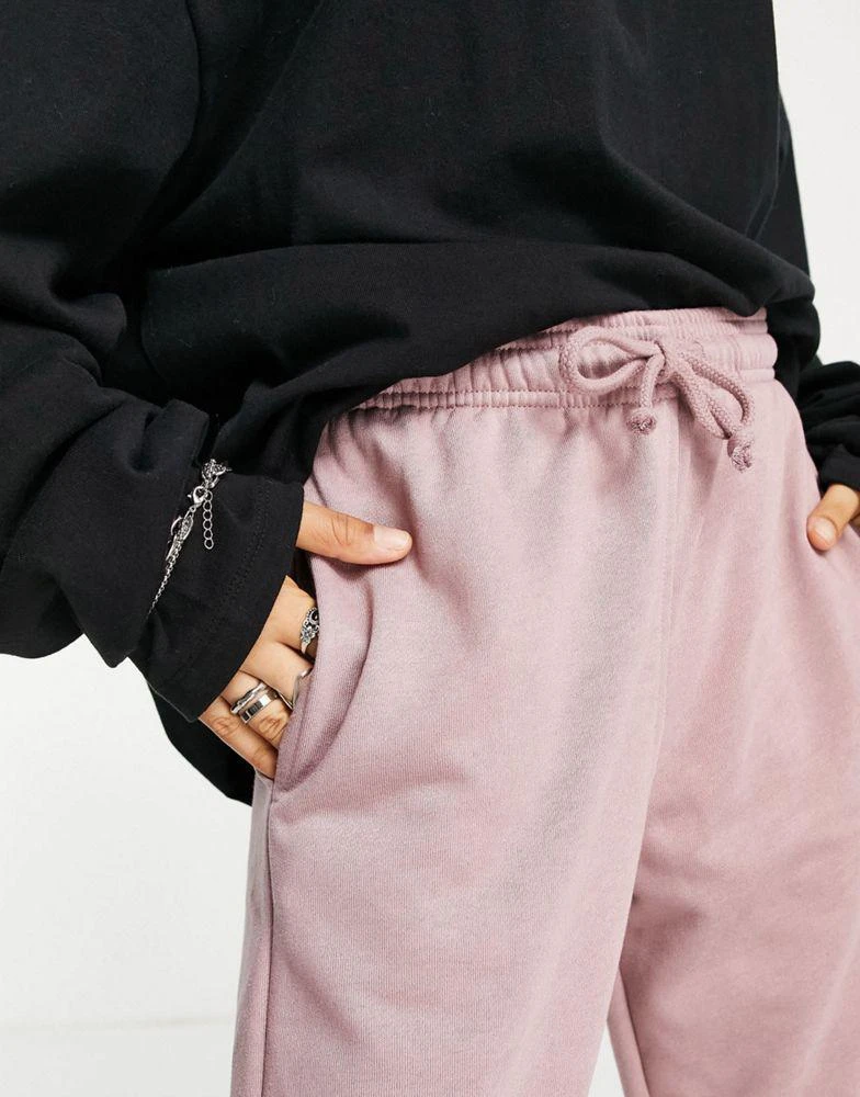 商品Topshop|Topshop Petite oversized 90s joggers in mink,价格¥112,第3张图片详细描述