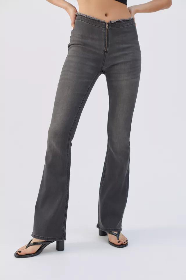 商品BDG|BDG Y2K Cutoff-Waist Low-Rise Jean,价格¥75-¥150,第5张图片详细描述