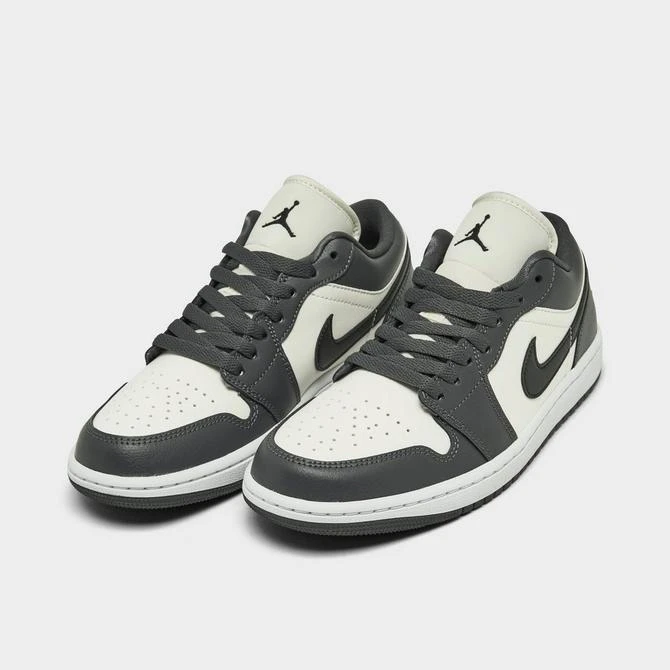 商品Jordan|Women's Air Jordan Retro 1 Low Casual Shoes,价格¥857,第2张图片详细描述