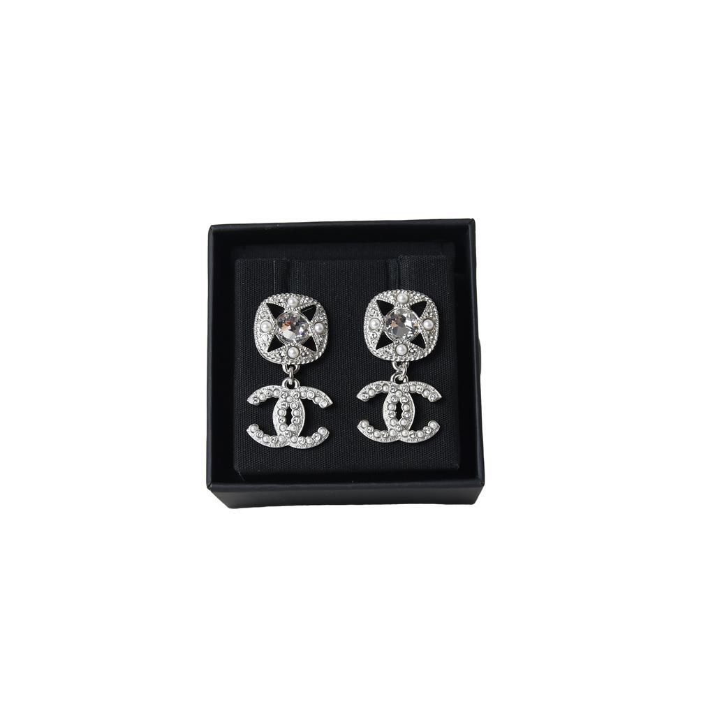 商品Chanel|Chanel Square Crystal CC Logo Earring,价格¥7118,第1张图片