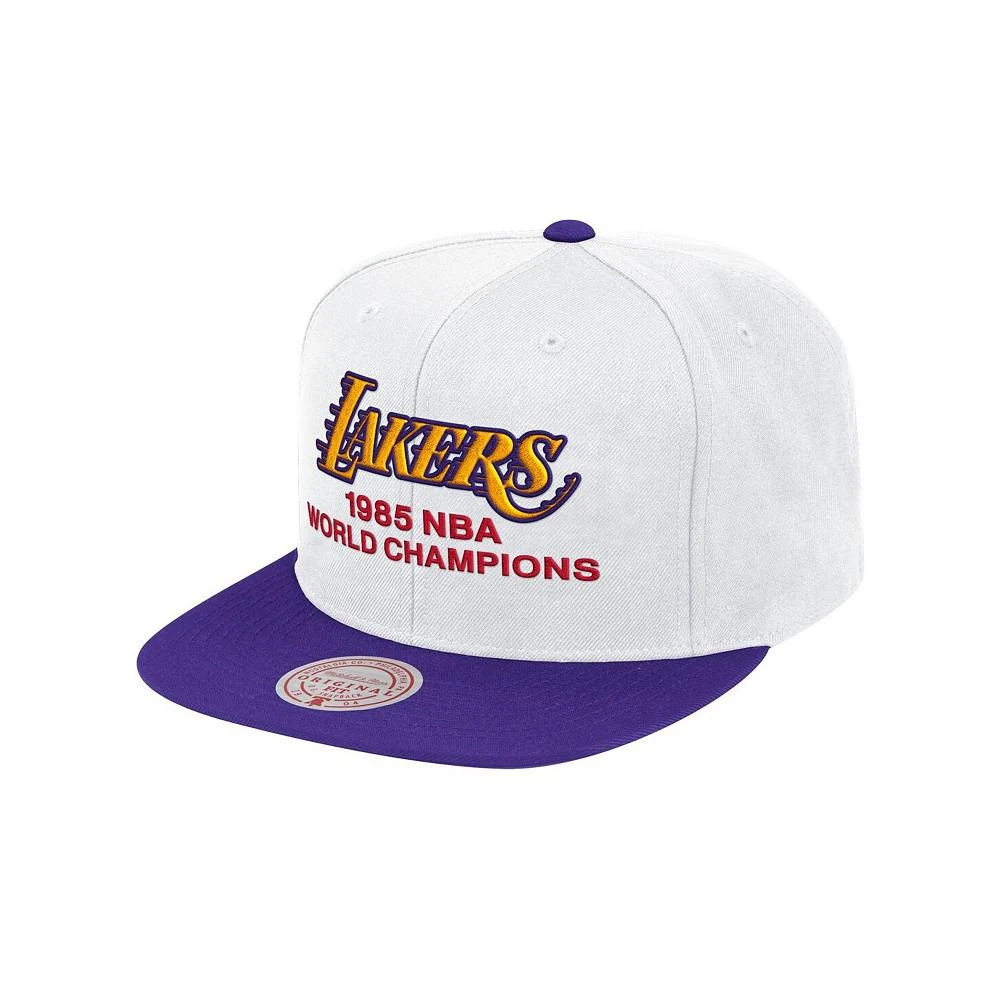 商品Mitchell and Ness|Men's White and Purple Los Angeles Lakers 1985 NBA World Champions Hardwood Classics Snapback Adjustable Hat,价格¥241,第1张图片