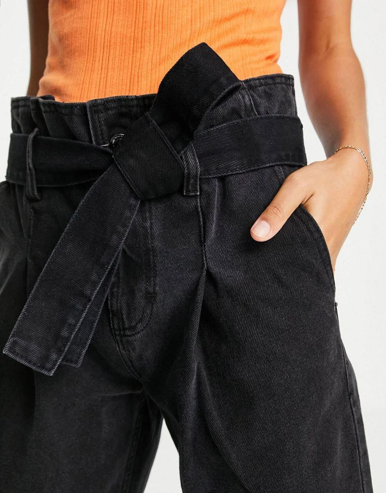 商品Don't Think Twice Petite|DTT Petite Sultan paper bag waist jeans in washed black,价格¥128,第3张图片详细描述