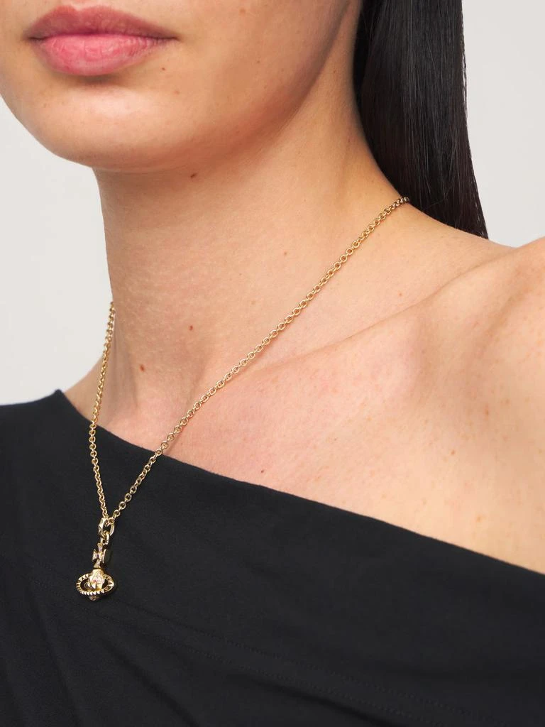 商品Vivienne Westwood|Mayfair Bas Relief Pendant Necklace,价格¥1253,第1张图片详细描述