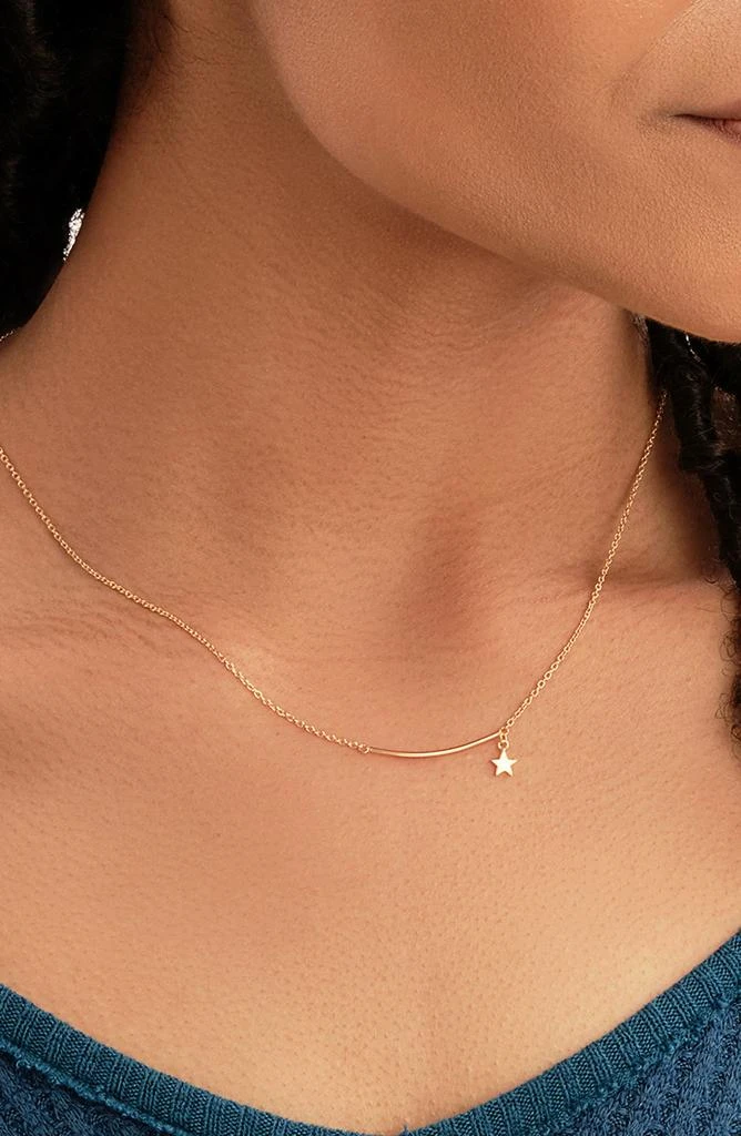 商品Sterling Forever|14K Gold Plated Sterling Silver Curved Bar & Star Charm Pendant Necklace,价格¥225,第2张图片详细描述