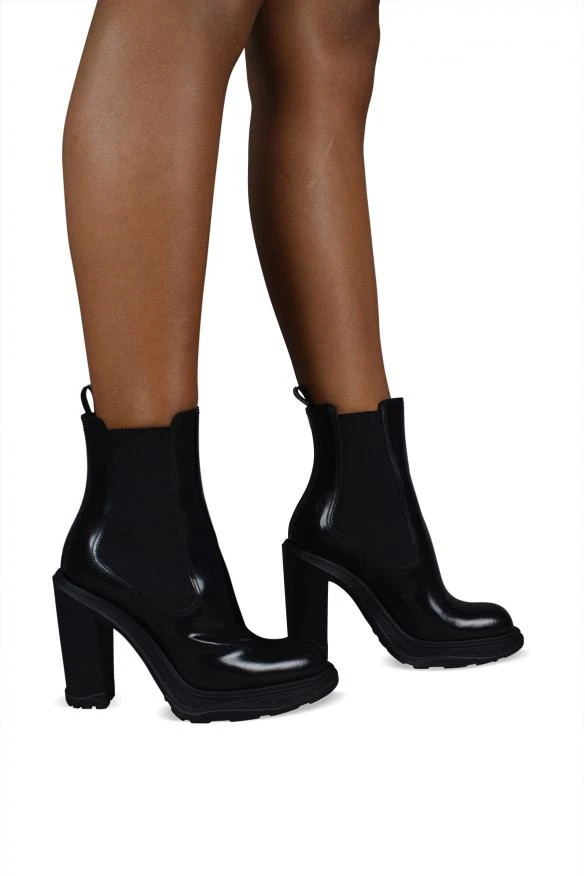 商品Alexander McQueen|Tread Chelsea Boots,价格¥5361,第2张图片详细描述