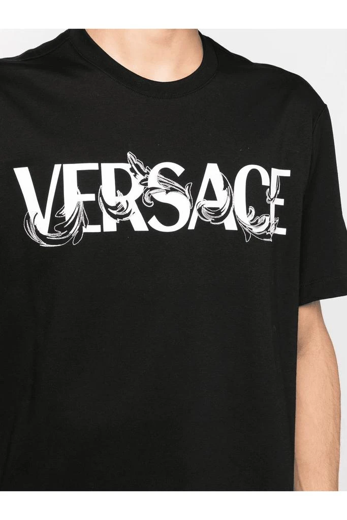 商品Versace|Ricamo Barocco T-Shirt,价格¥2047,第5张图片详细描述