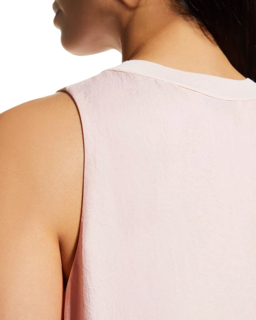 Short-Sleeve Shirred-Back Silk Blouse 商品