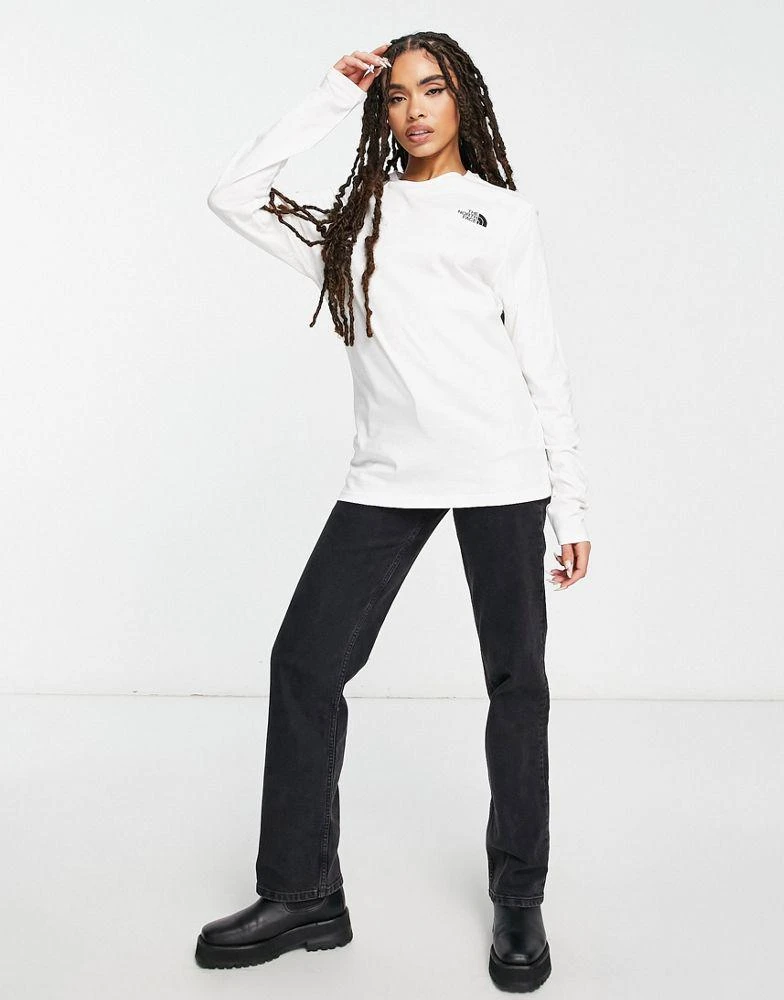 商品The North Face|The North Face Collage back print long sleeve t-shirt in off white Exclusive at ASOS,价格¥377,第4张图片详细描述