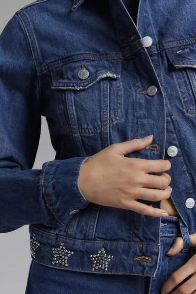 商品Tommy Hilfiger|Tommy Jeans Studded Star Denim Trucker Jacket,价格¥375,第2张图片详细描述