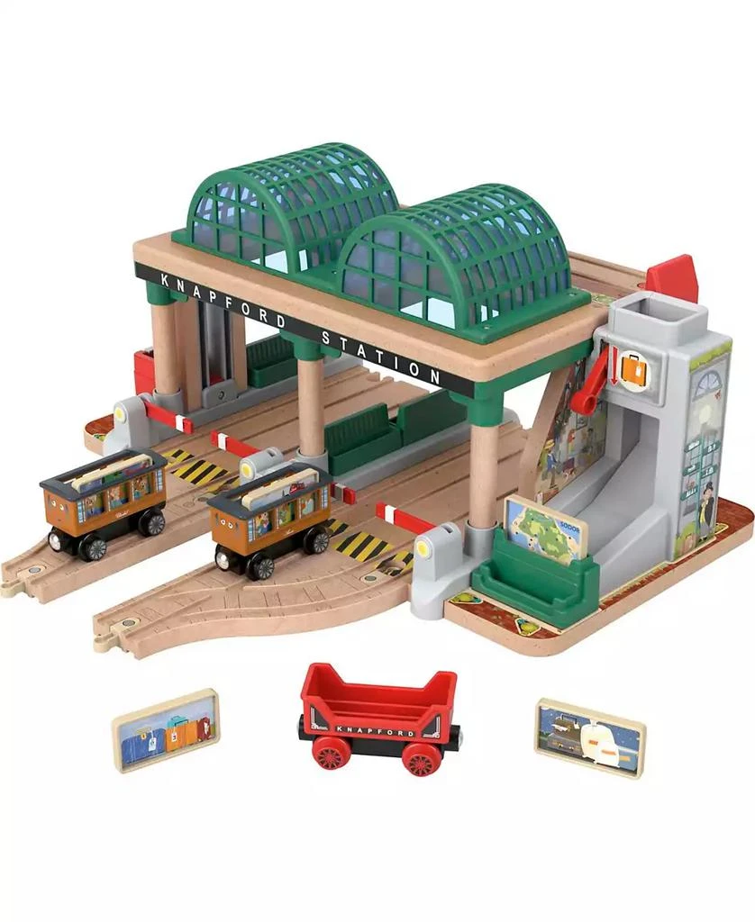 商品Fisher Price|Thomas Friends Wooden Railway Knapford Station Passenger Pickup Playset,价格¥726,第1张图片