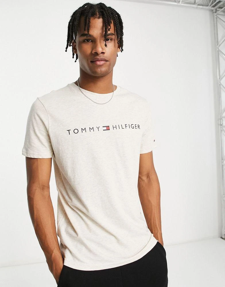 商品Tommy Hilfiger|Tommy Hilfiger t-shirt in stone,价格¥339,第1张图片