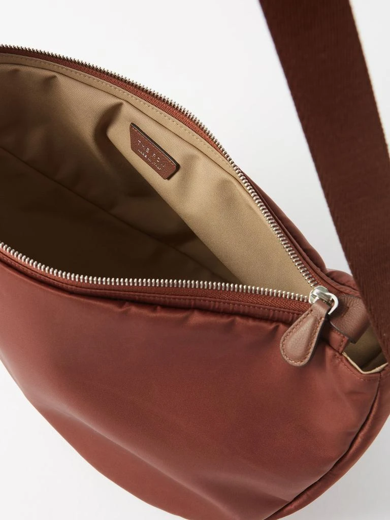 商品The Row|Slouchy Banana canvas cross-body bag,价格¥11987,第5张图片详细描述