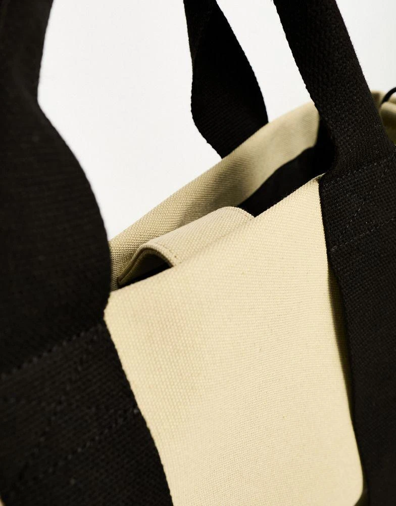 商品ASOS|ASOS DESIGN canvas tote bag with contrast strap and detachable crossbody bag strap,价格¥171,第4张图片详细描述